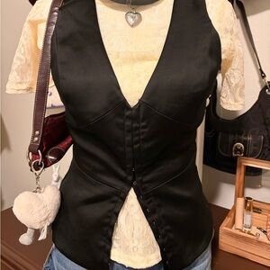 ARITZIA Elegant Black Sleeveless Top